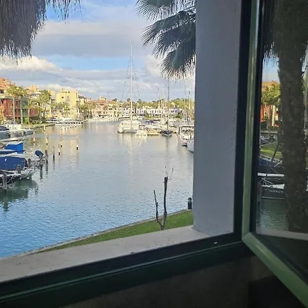 Sotogrande Marina Sea Apartment *
